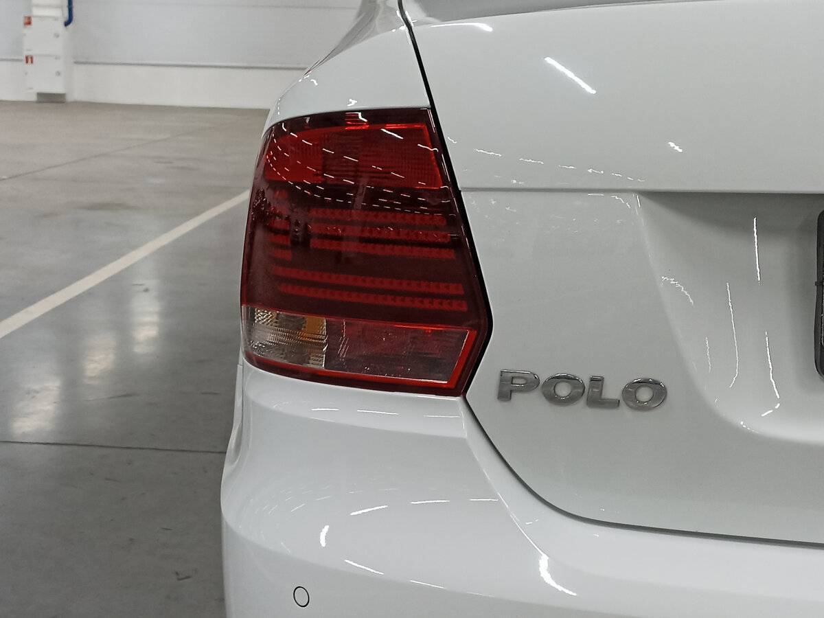 Купить Volkswagen Polo, 2018, 148 202 км, фото №9