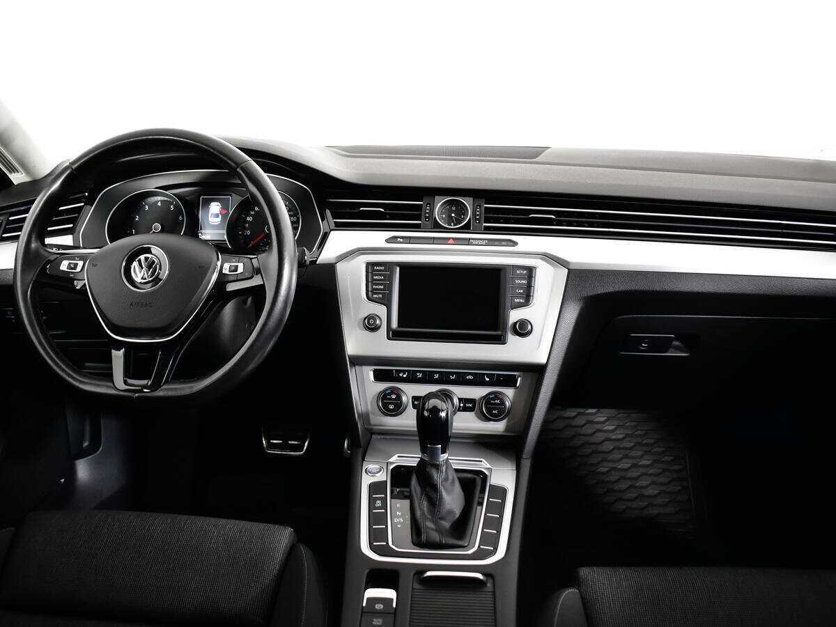 Купить Volkswagen Passat, 2016, 124 500 км, фото №8