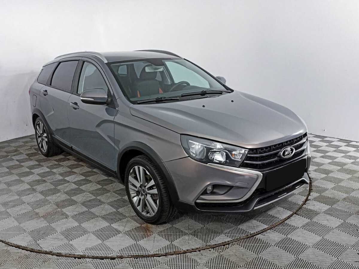 Купить Lada (ВАЗ) Vesta SW Cross, 2017, 320 079 км, фото №3