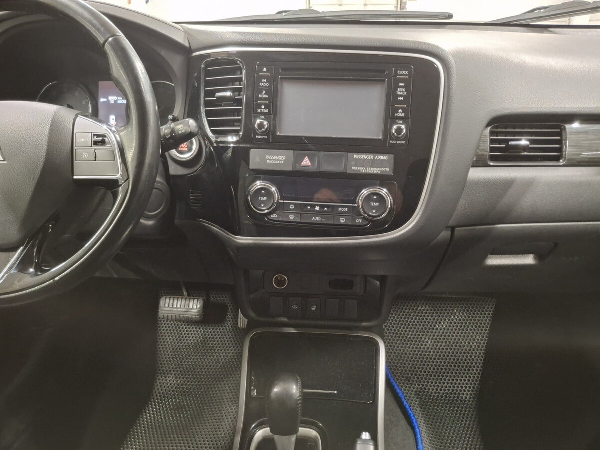 Купить Mitsubishi Outlander III Рестайлинг 2, 2017, 165 032 км, фото №14