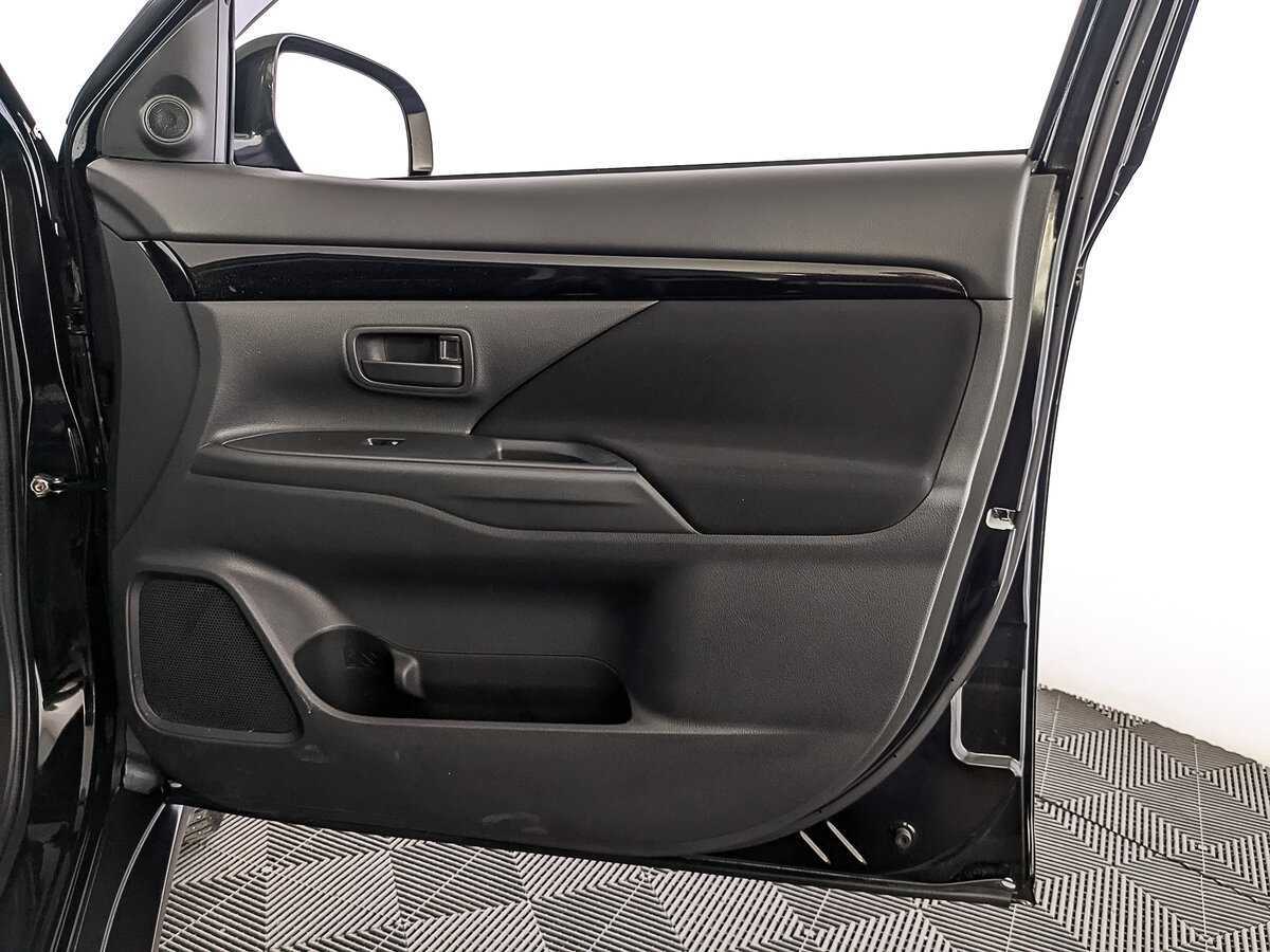 Купить Mitsubishi Outlander, 2021, 28 689 км, фото №25