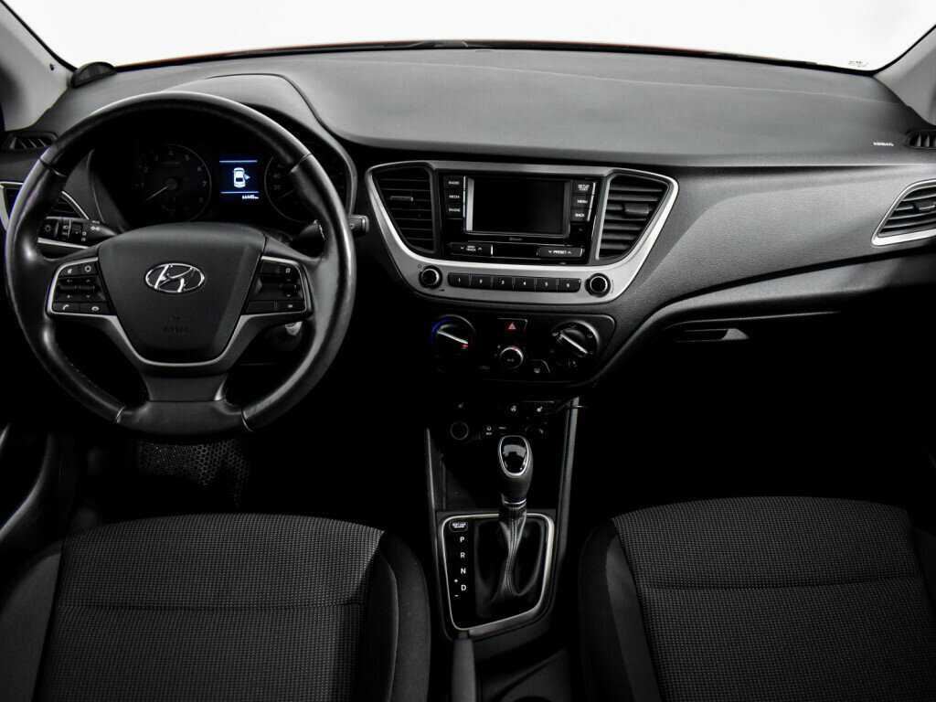 Купить Hyundai Solaris, 2017, 66 444 км, фото №14