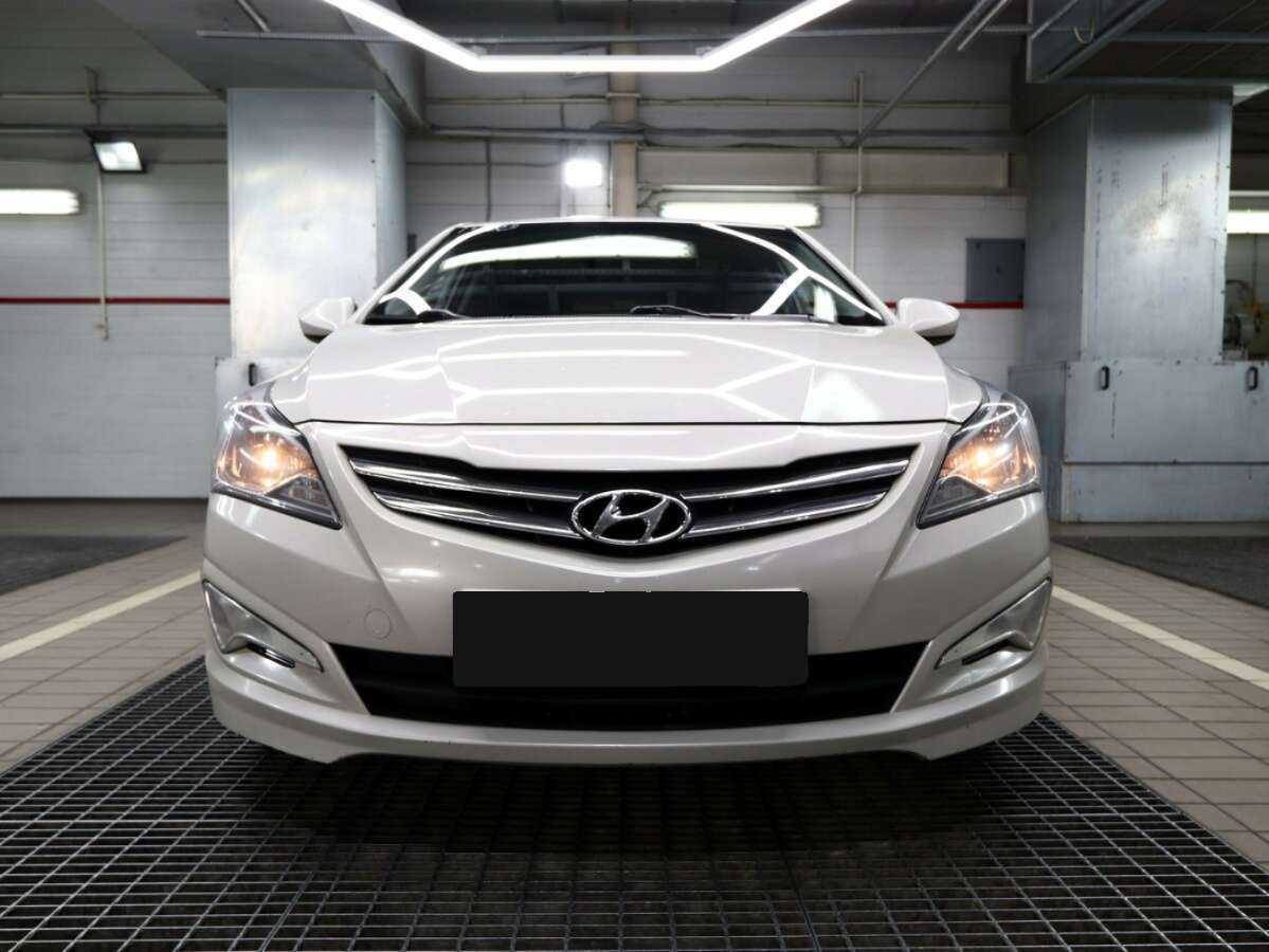 Купить Hyundai Solaris, 2015, 136 000 км, фото №2