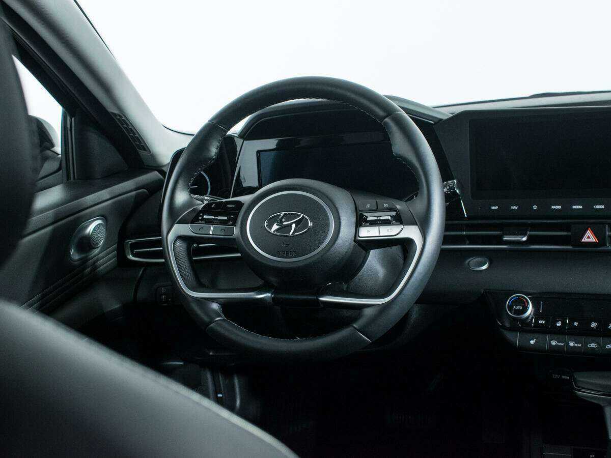 Купить Hyundai Elantra, 2023, 8 327 км, фото №14