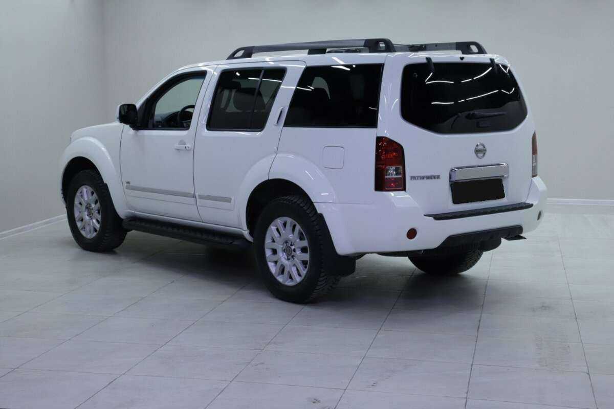 Купить Nissan Pathfinder, 2012, 177 500 км, фото №2