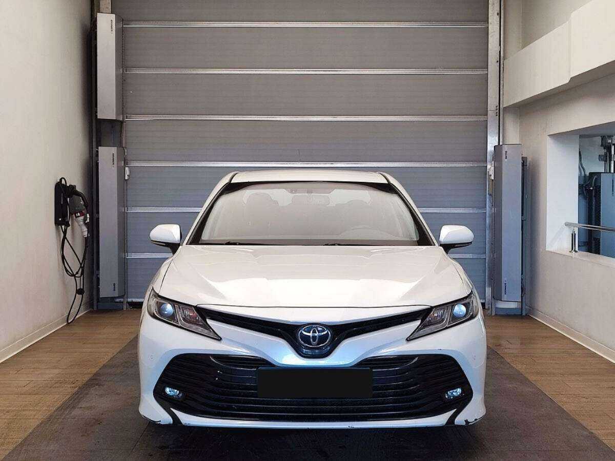 Купить Toyota Camry, 2018, 68 281 км, фото №2