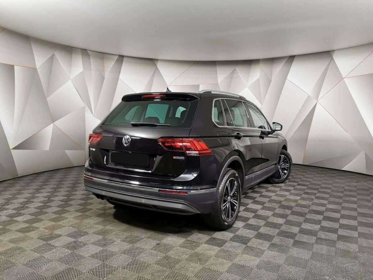 Купить Volkswagen Tiguan, 2019, 26 066 км, фото №2