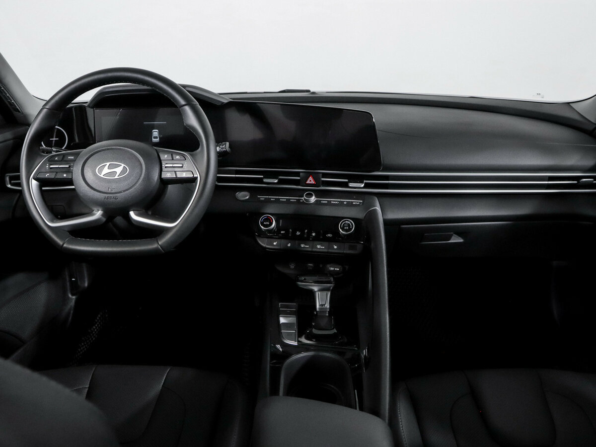 Купить Hyundai Elantra VII (CN7) Рестайлинг, 2023, 7 800 км, фото №12