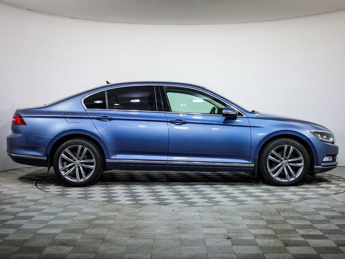Купить Volkswagen Passat DSG7, 2017, 114 888 км, фото №3