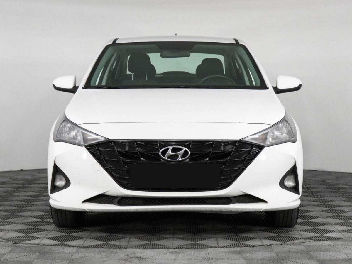 Купить Hyundai Solaris, 2022, 130 480 км, фото №2