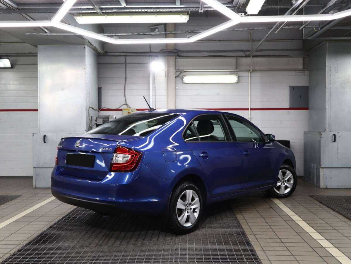 Купить Skoda Rapid, 2018, 110 000 км, фото №2