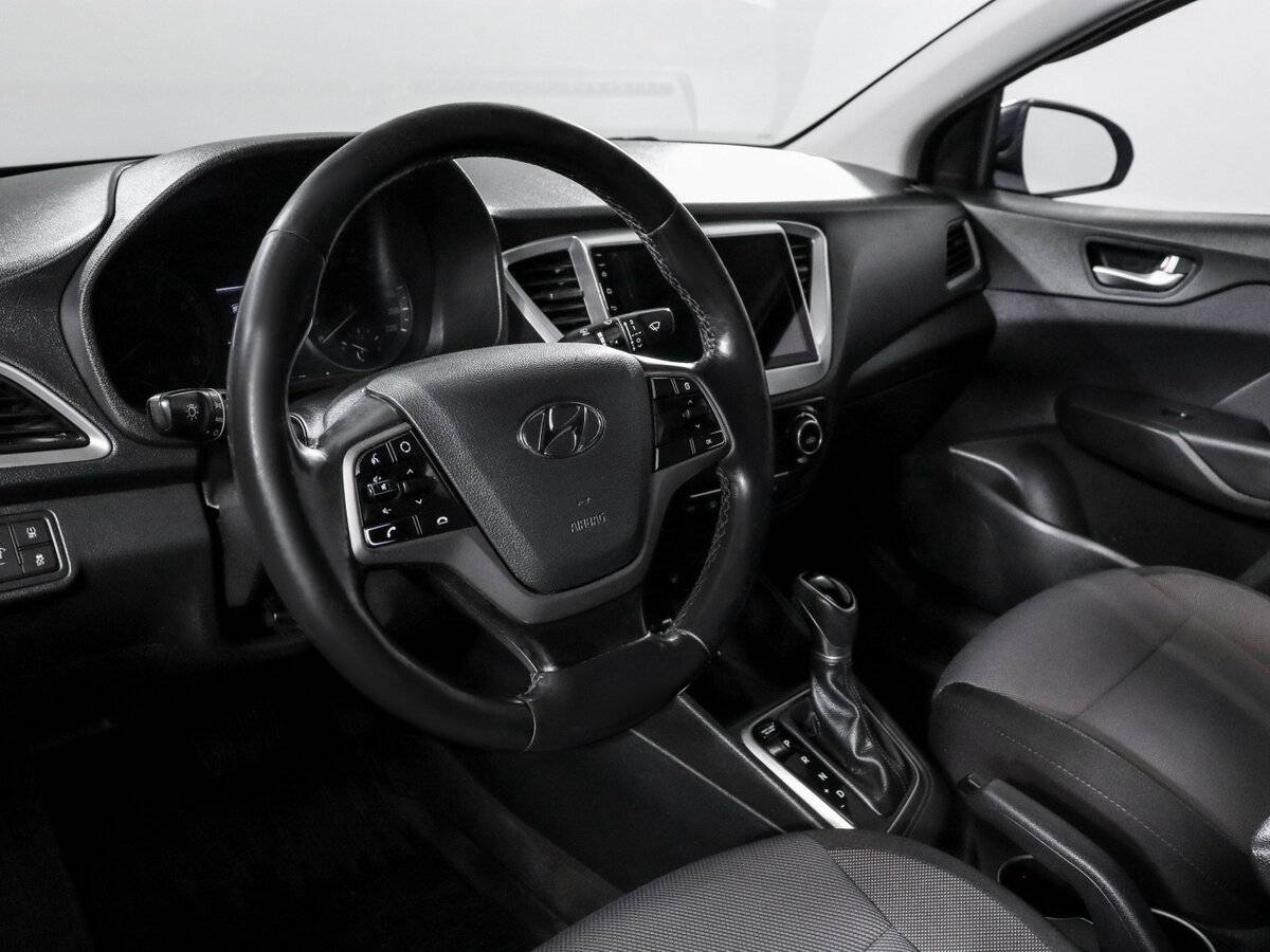 Купить Hyundai Solaris II, 2018, 147 146 км, фото №11