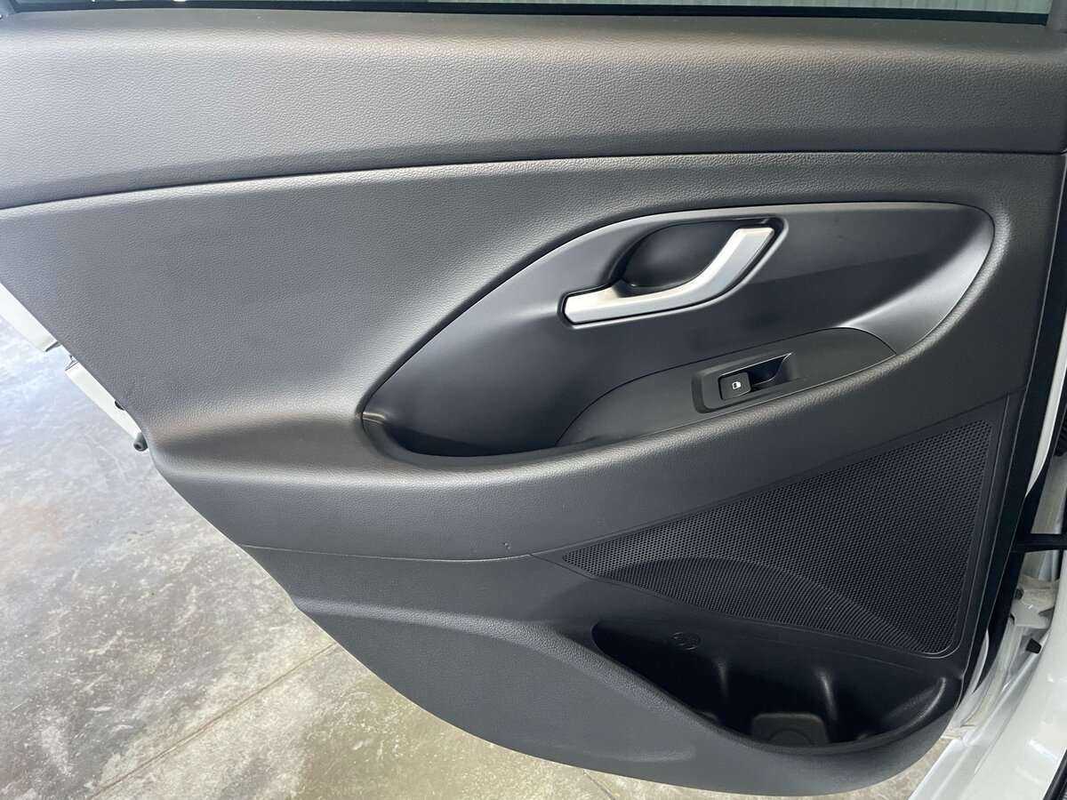 Купить Hyundai i30, 2022, 48 101 км, фото №20