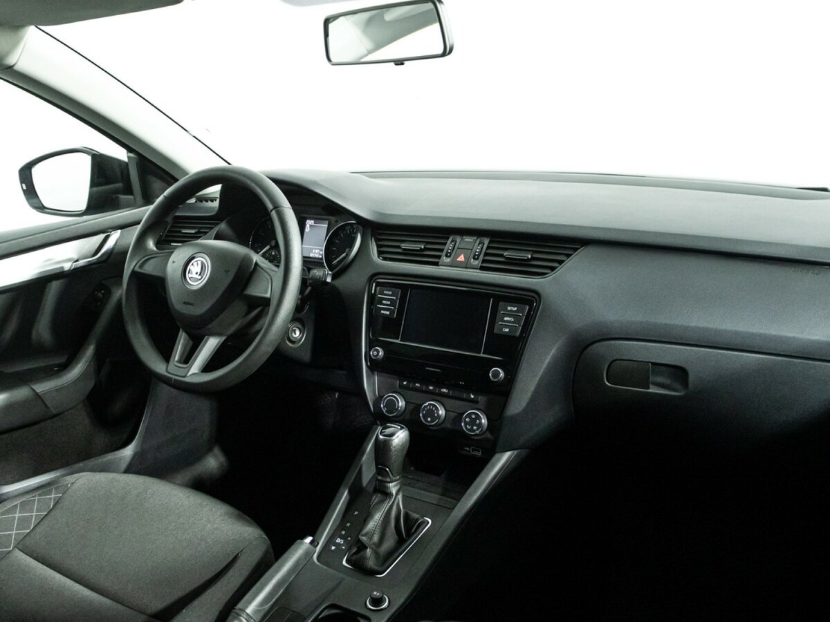 Купить Skoda Octavia III (A7) Рестайлинг, 2018, 104 000 км, фото №9