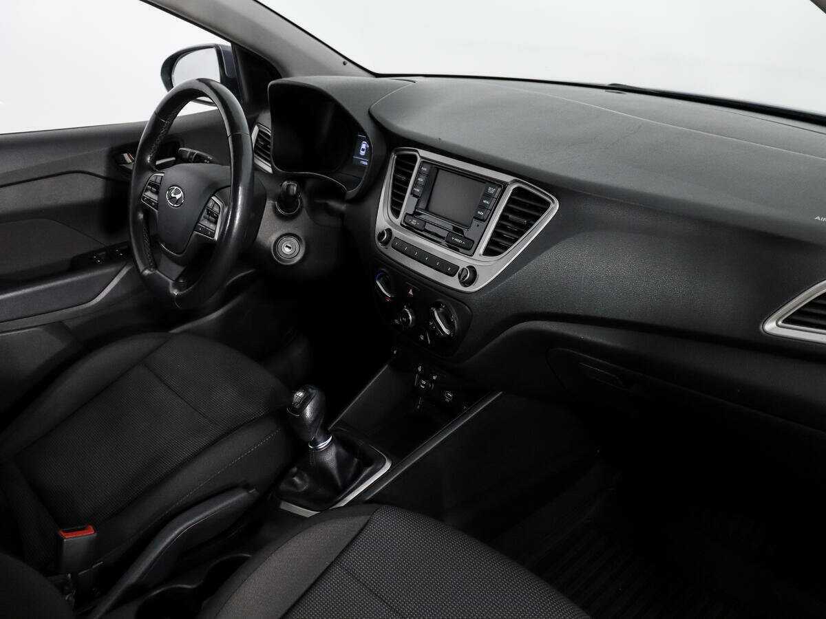 Купить Hyundai Solaris, 2019, 113 857 км, фото №12