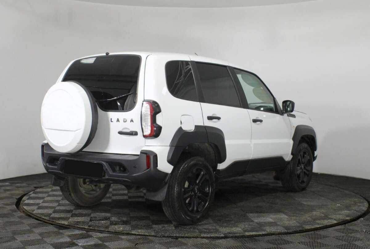 Купить Lada (ВАЗ) Niva, 2023, 28 000 км, фото №2