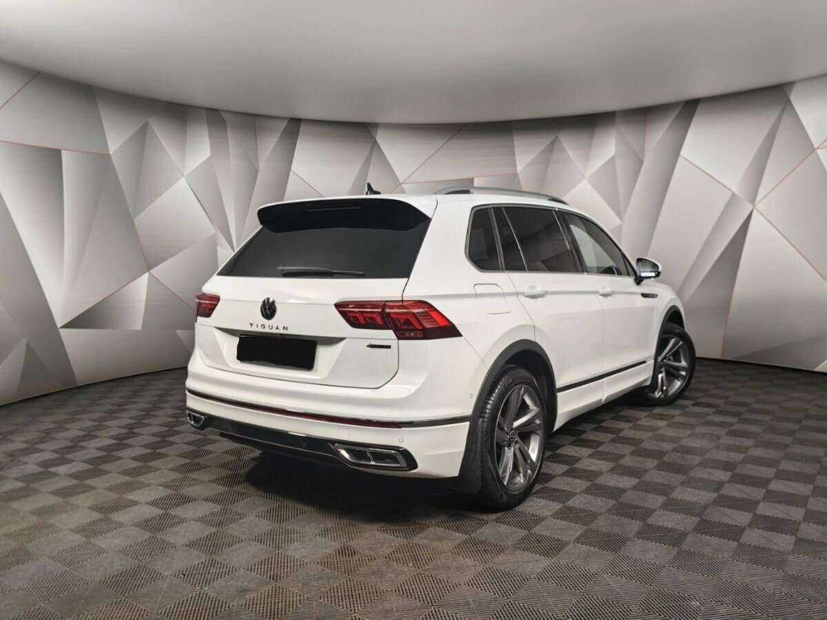 Купить Volkswagen Tiguan, 2021, 48 962 км, фото №2
