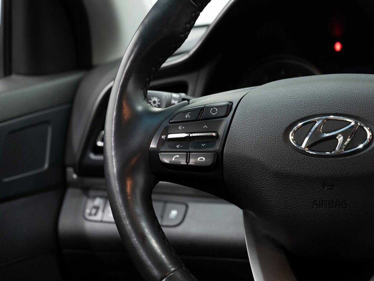 Купить Hyundai Elantra, 2020, 37 071 км, фото №17