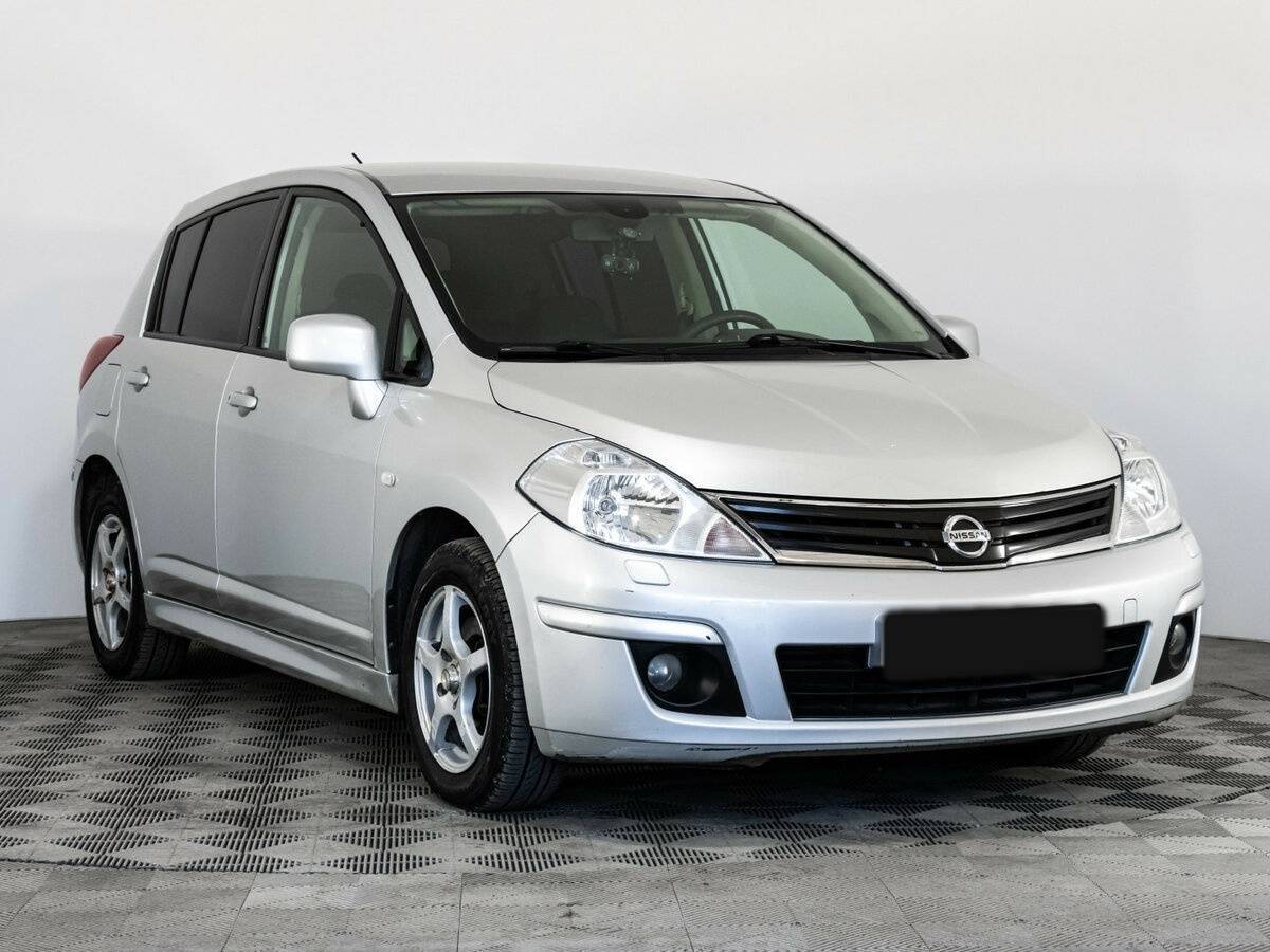 Nissan Tiida